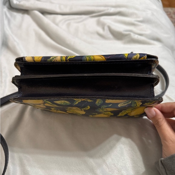Patricia Nash Leather Lemon Crossbody - Picture 4 of 15